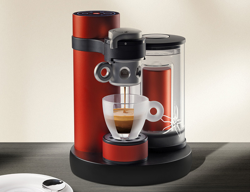 Illy launches Kiss, the espresso of passion